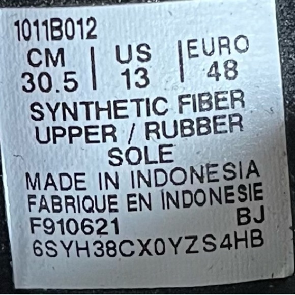 Asics Gel Cumulus 23 Mens Size 13 Running Shoes Sneakers Black Red 1011B012 - Picture 10 of 11